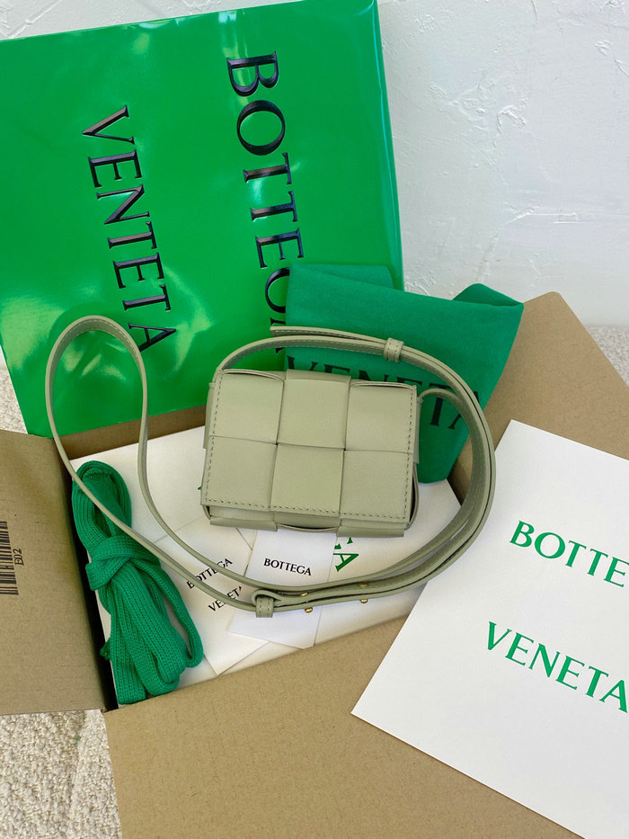 BOTTEGA VENETA Cassette Mini bag Green M6688