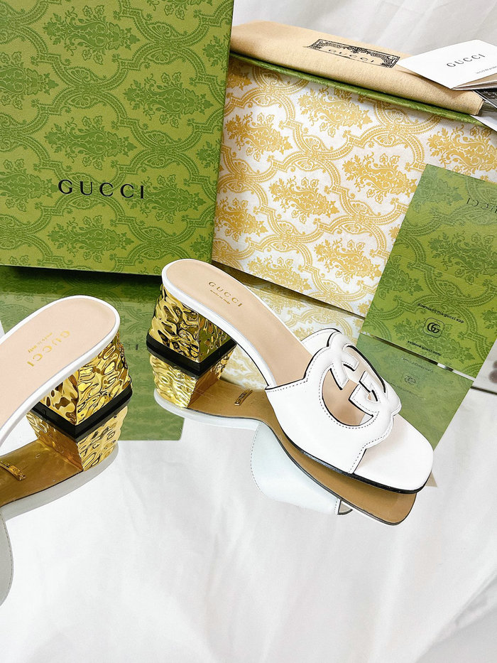 Gucci Cut Leather Interlocking G Sandals White SNG051401