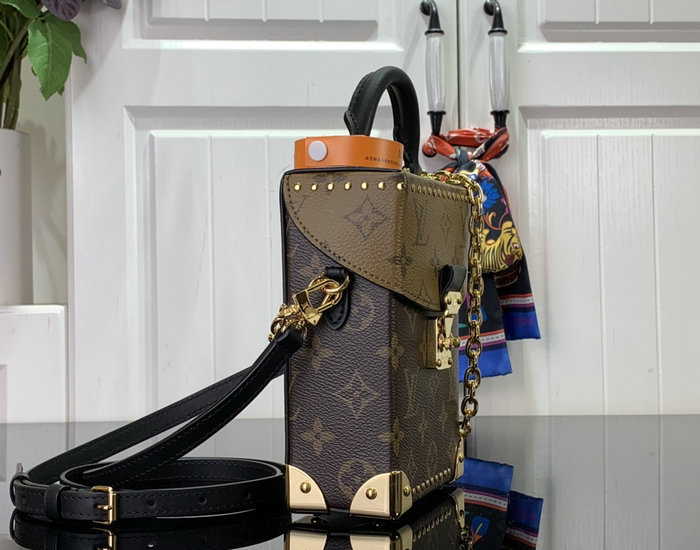 Louis Vuitton Camera Box M82465
