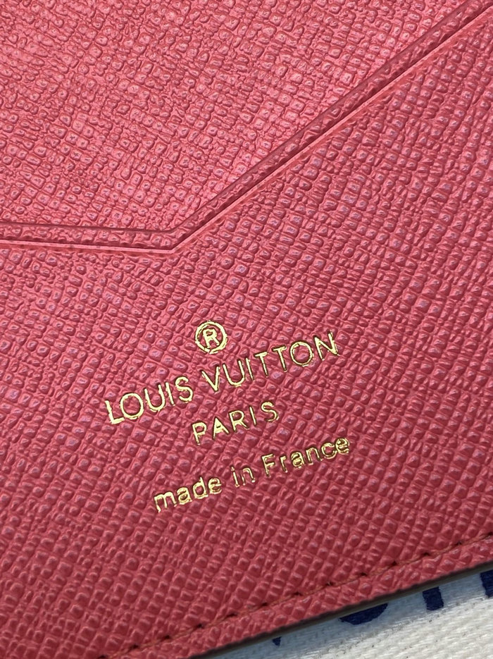 LOUIS VUITTON Passport Cover M82625