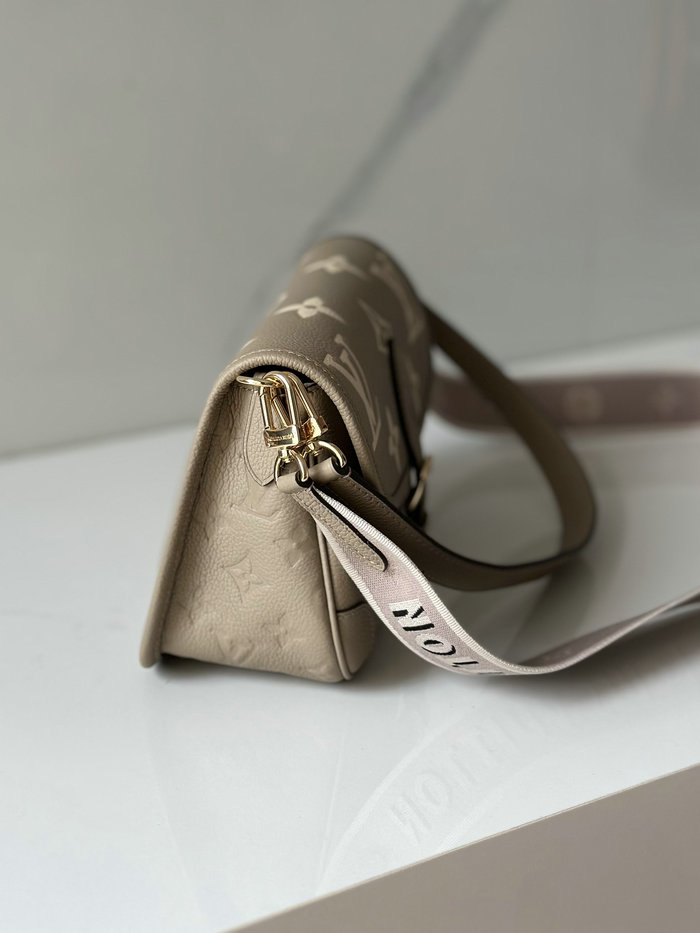 Louis Vuitton Diane M46595