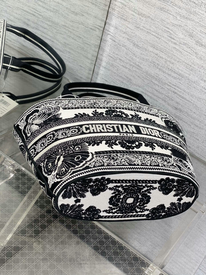 Dior Hat Basket Bag M132802