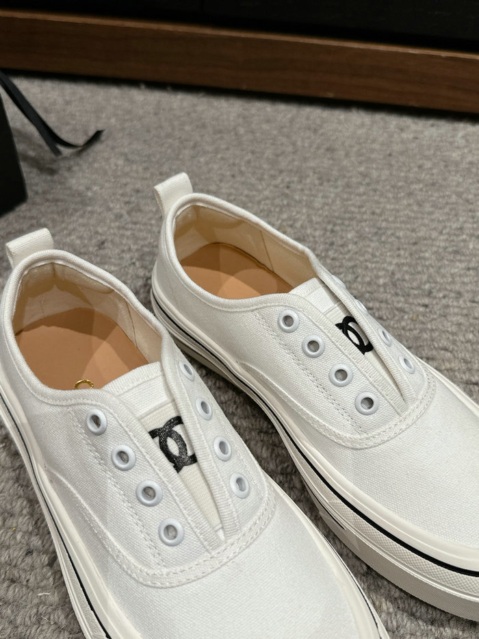 Chanel Sneakers MSC60102