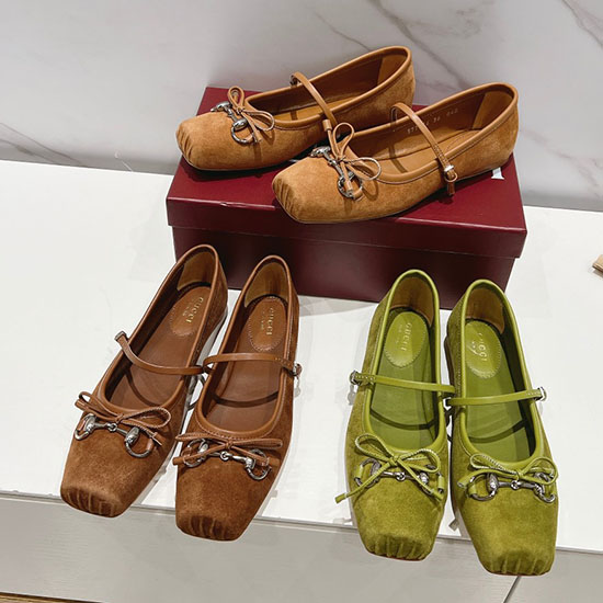 Gucci Flats SGF62802