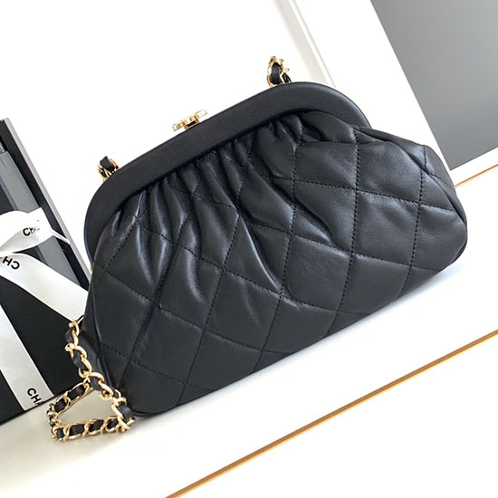 Chanle Lambskin Clutch AS4717 Black