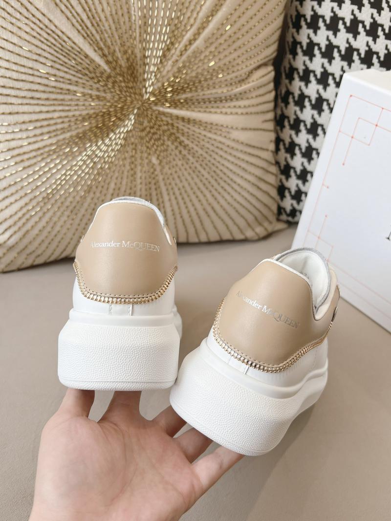 McQueen Unisex Sneakers SAS82613