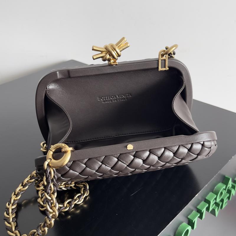 Bottega Veneta Knot With Chain 776662 Fondant