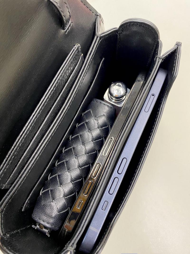 Dior Medium 30 Montaigne Avenue Top Handle Bag M9371 Black