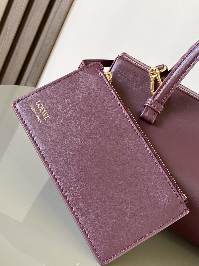 Loewe Small Clasp Bag L9142 Burgundy