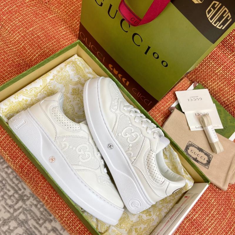 Gucci Sneakers SGS21702