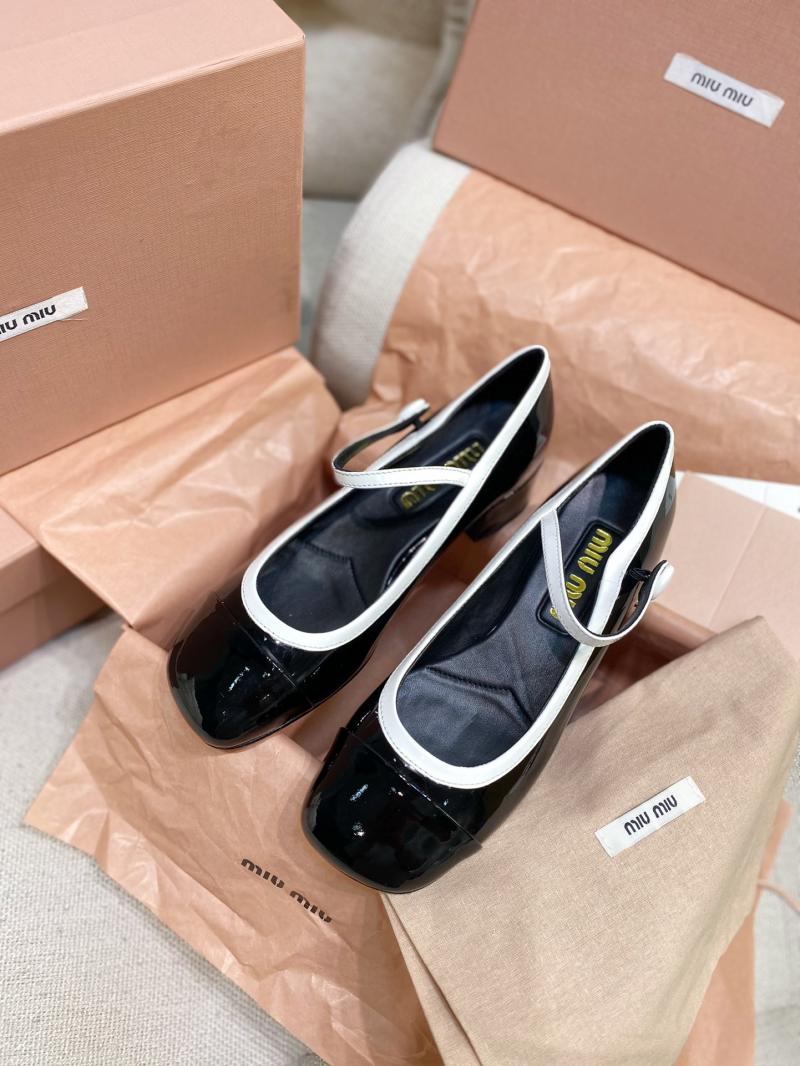 Miu Miu Pumps SMP21802