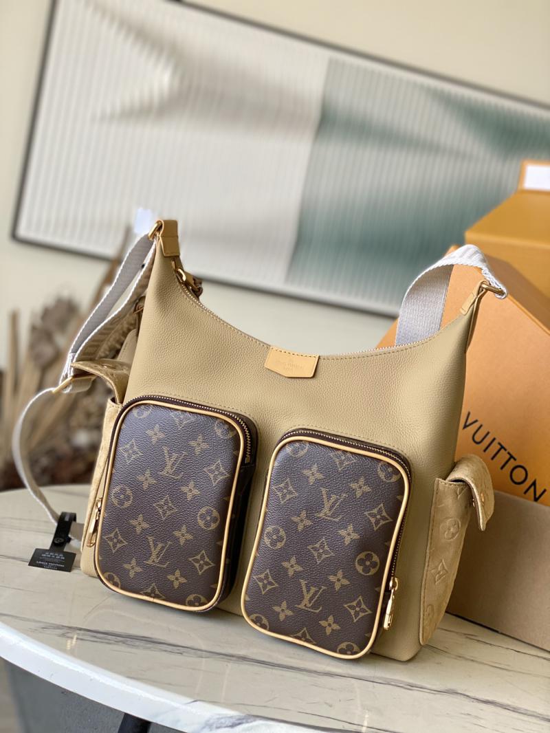 Louis Vuitton Hobo Cargo M12697