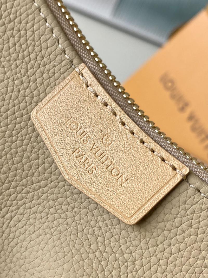 Louis Vuitton Hobo Cargo M12697