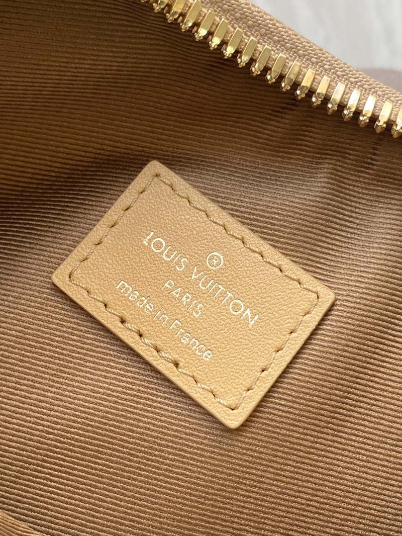 Louis Vuitton Hobo Cargo M12697