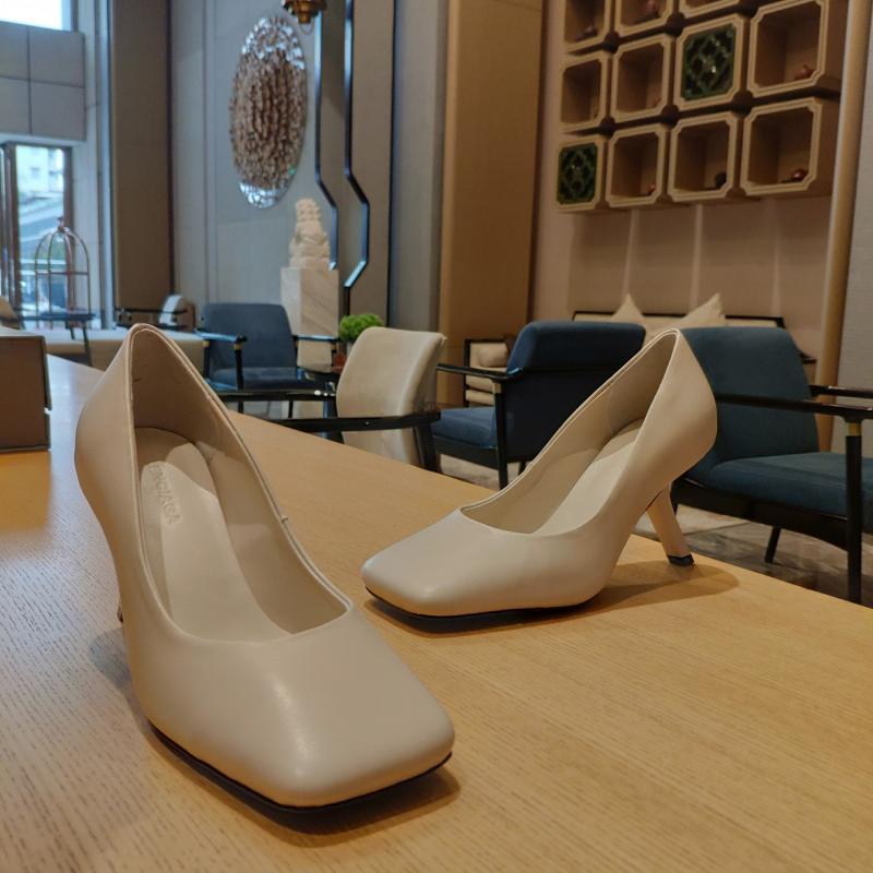 Balenciaga Pumps SCB30401