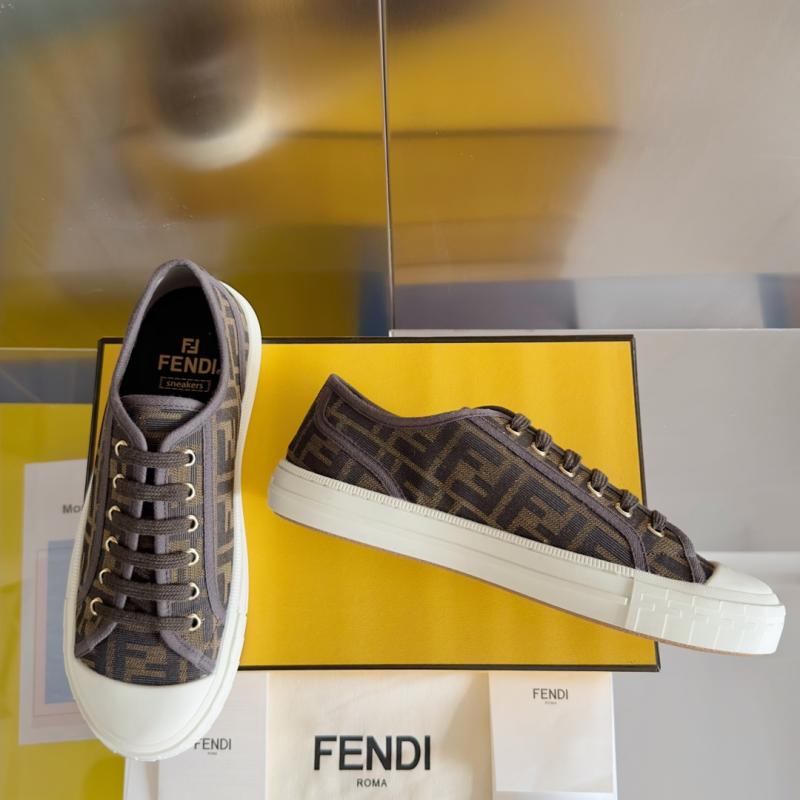 Fendi Unisex Sneakers SFS31405