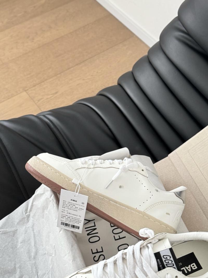 Golden Goose Sneakers SGS22015