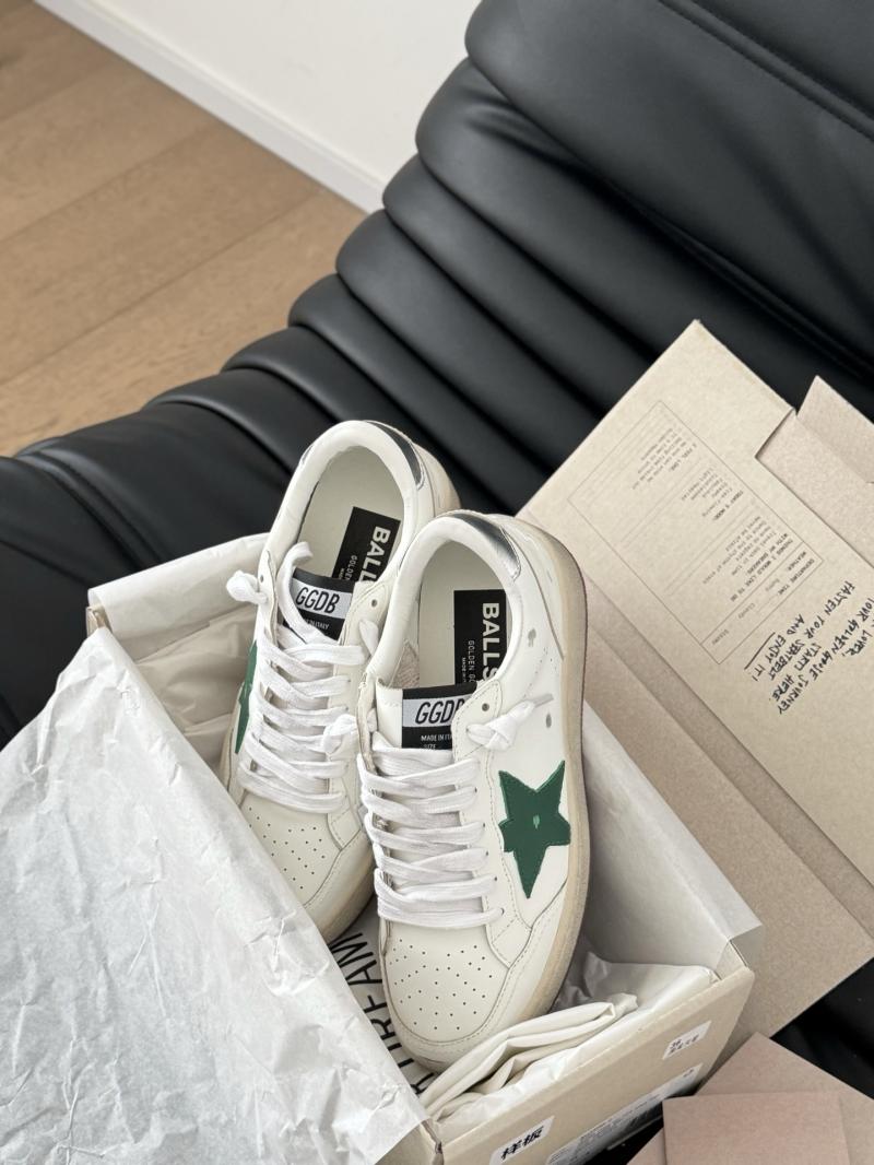 Golden Goose Sneakers SGS22015