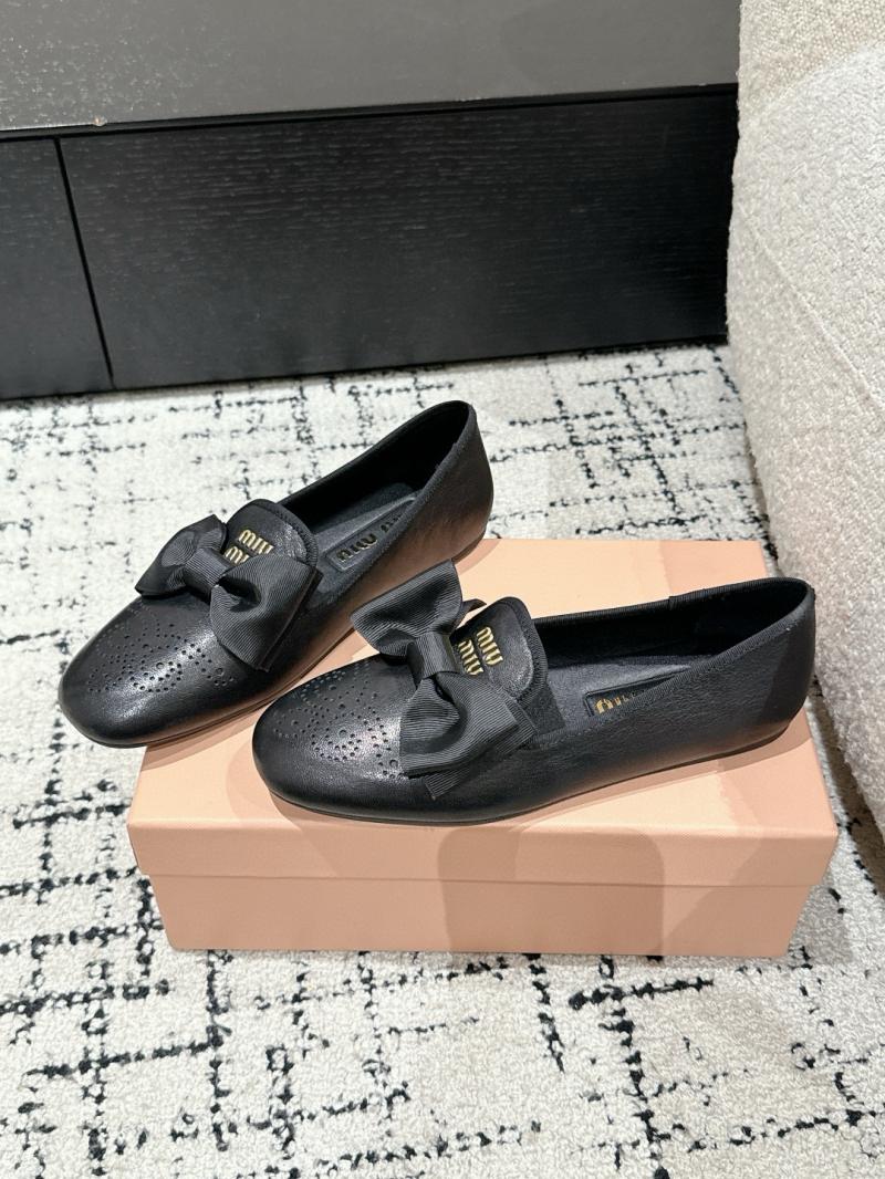 Miu Miu Loafers SML30801
