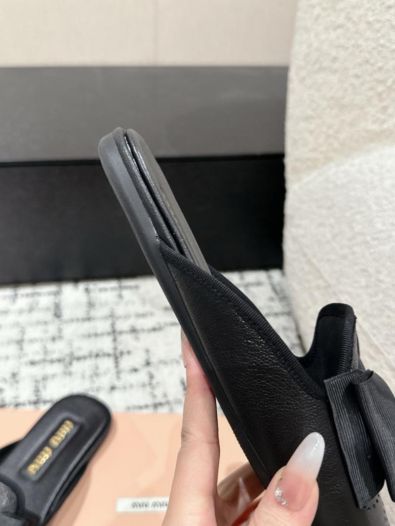Miu Miu Slippers SMS30801
