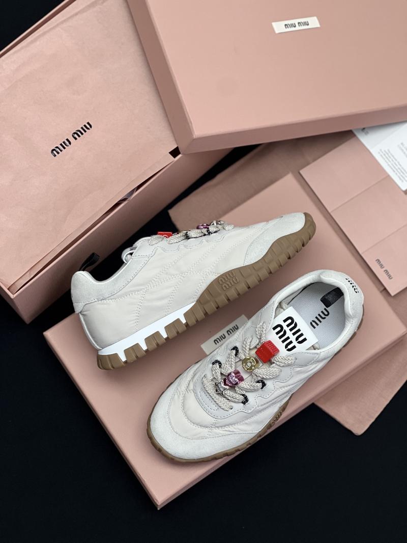 Miu Miu Sneakers SMS30301