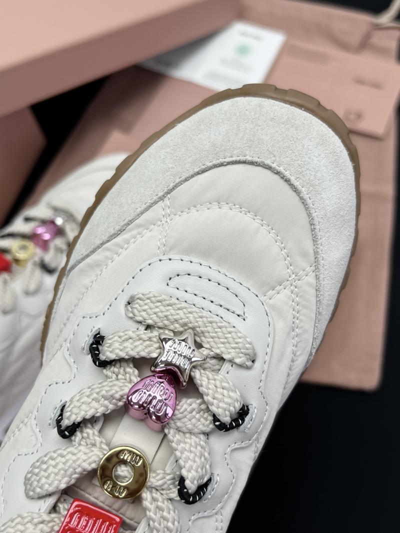 Miu Miu Sneakers SMS30301