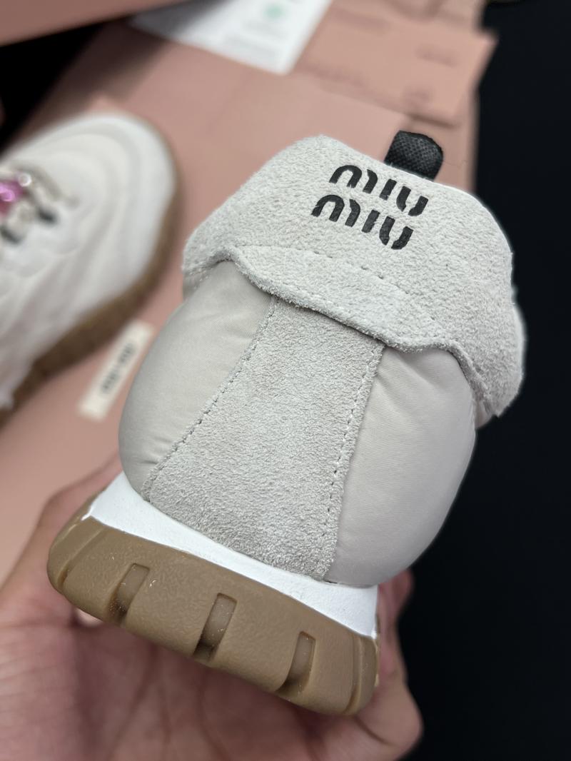 Miu Miu Sneakers SMS30301