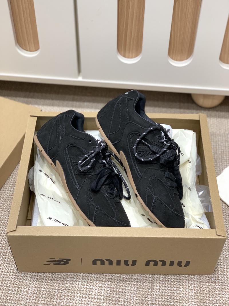 Miu Miu Sneakers SMS30810