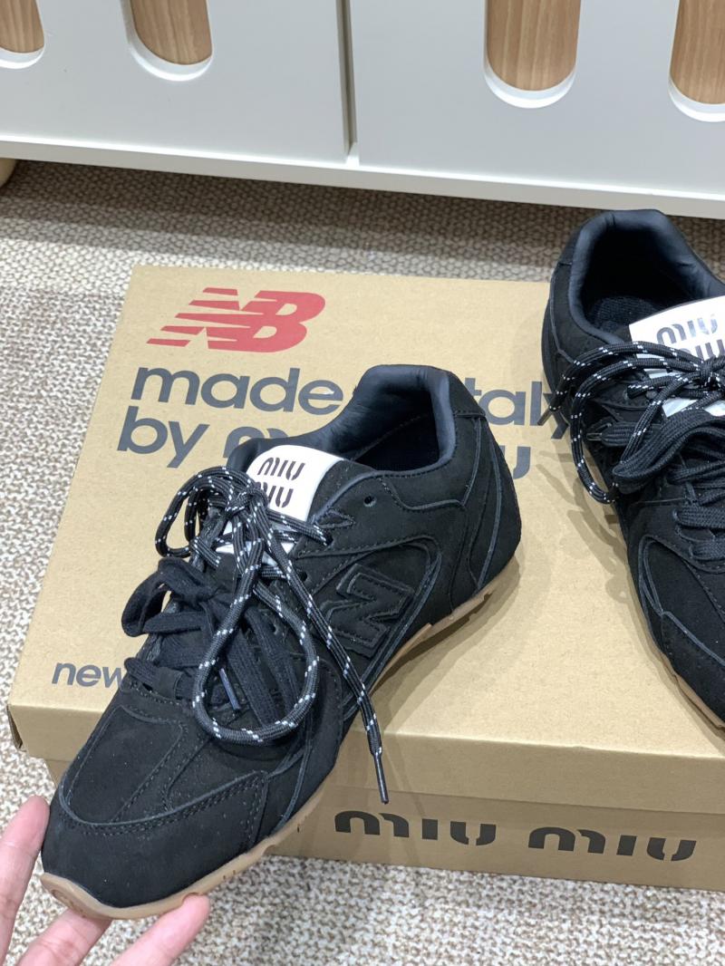 Miu Miu Sneakers SMS30810