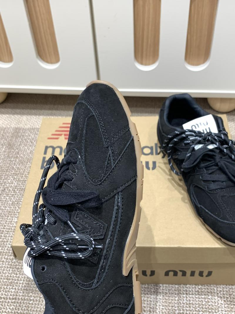 Miu Miu Sneakers SMS30810
