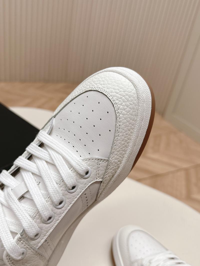 Saint Laurent Sneakers SSS22302