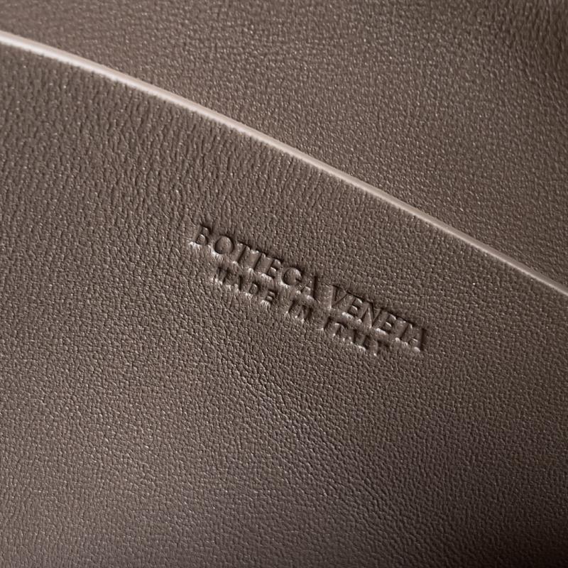 Bottega Veneta Intrecciato Concert Pouch Pinecone 794258