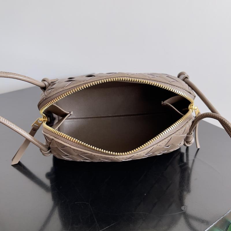 Bottega Veneta Intrecciato Concert Pouch Pinecone 794258
