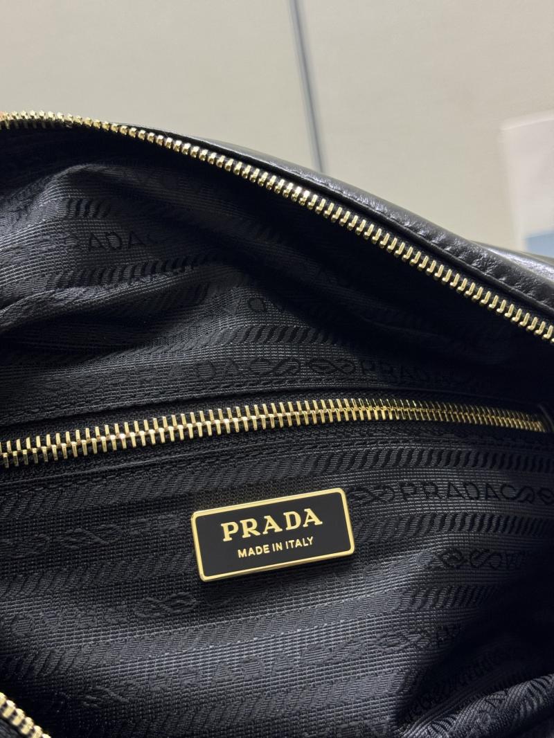 Prada Dangle medium leather top-handle bag Black 1BB138