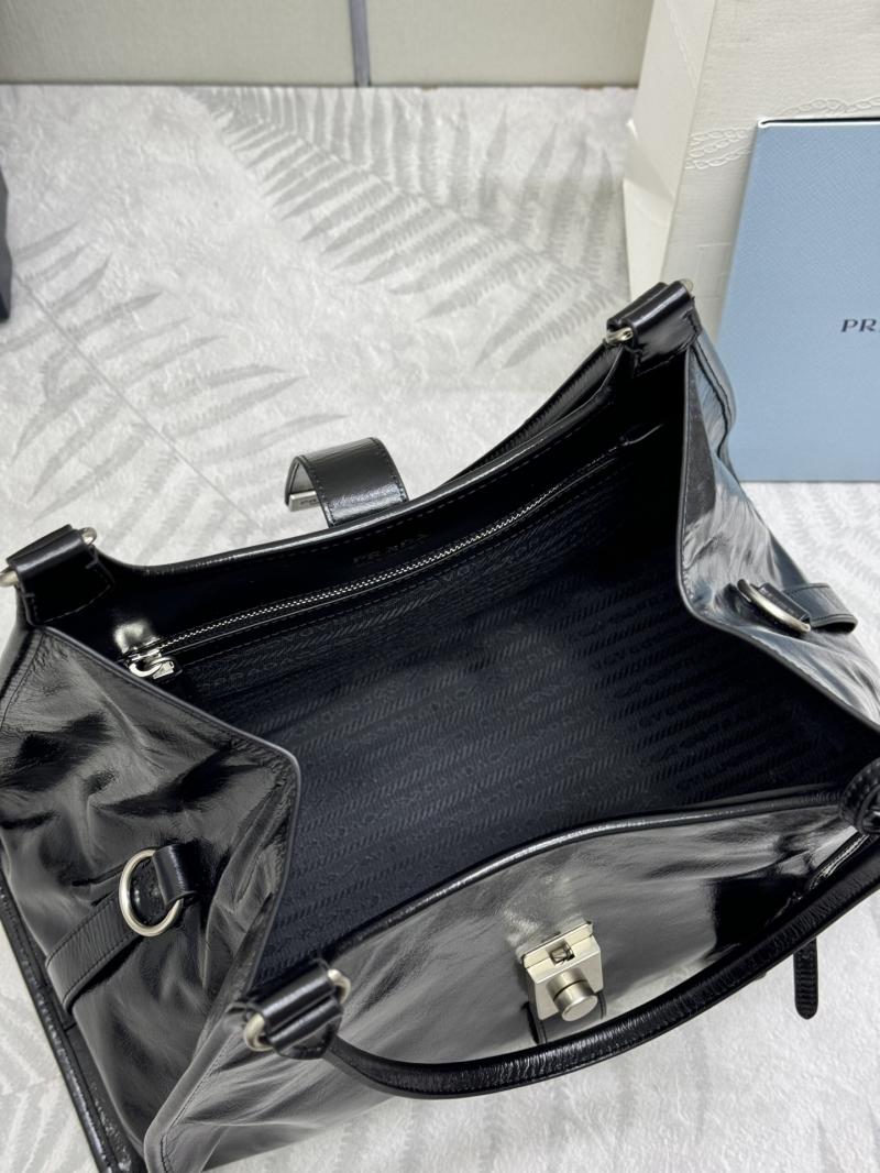 Prada Large leather tote bag Black 1BG570