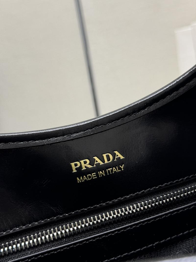 Prada Large leather tote bag Black 1BG570