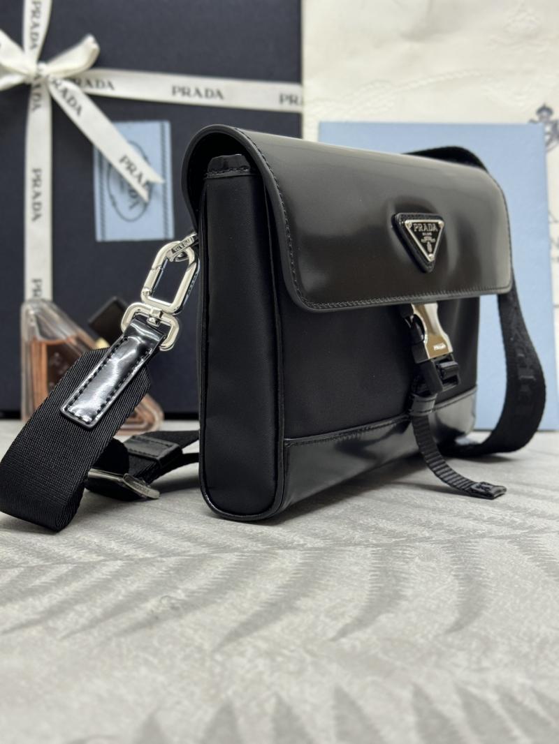 Prada Messenger Bag 2VD044