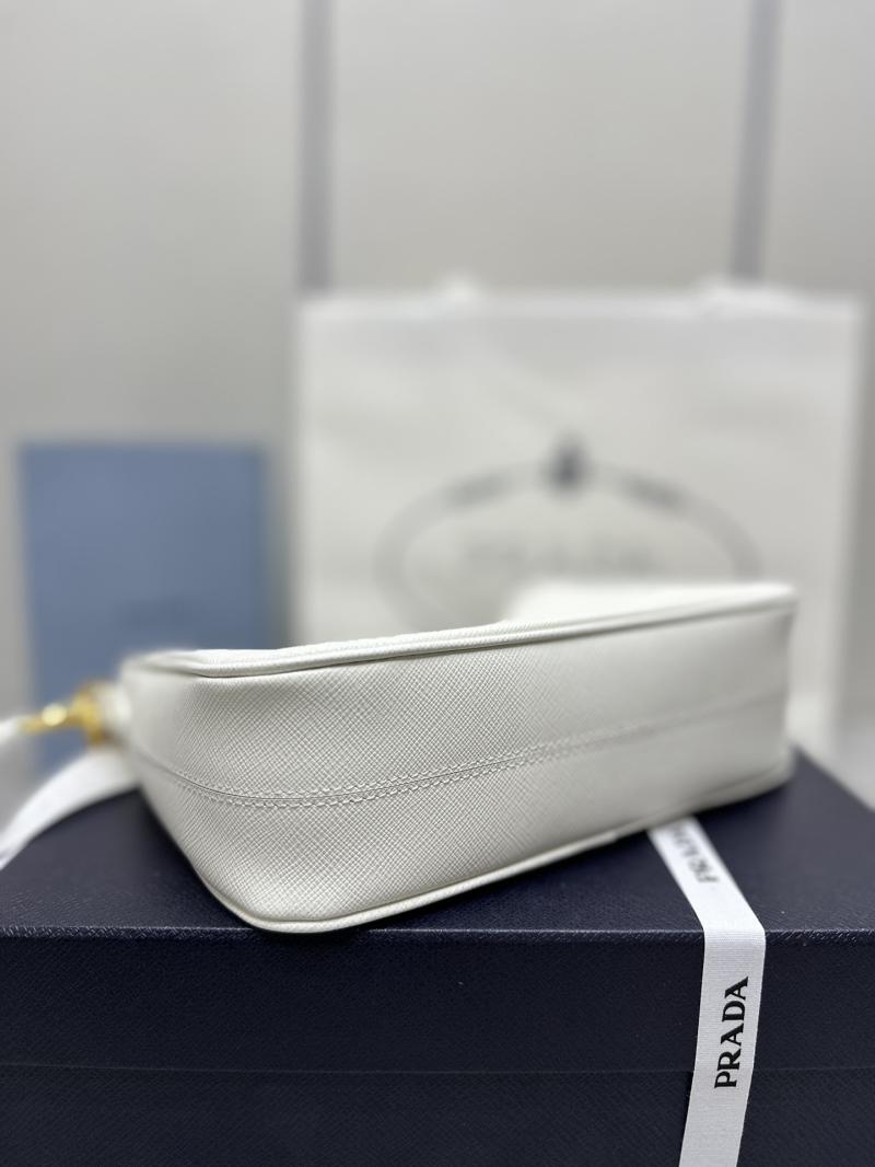 Prada Re-Edition 2005 Saffiano leather bag White 1BH204
