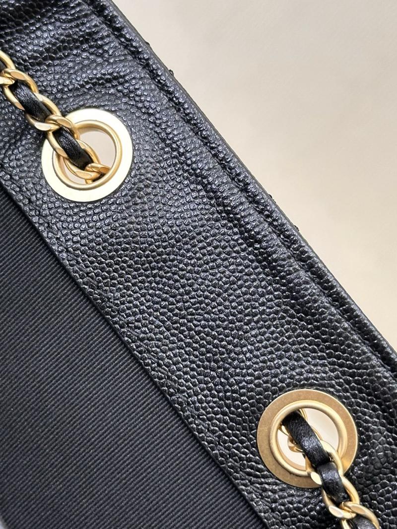 Chanel Grained Calfskin 25 Medium Handbag Black AS5311
