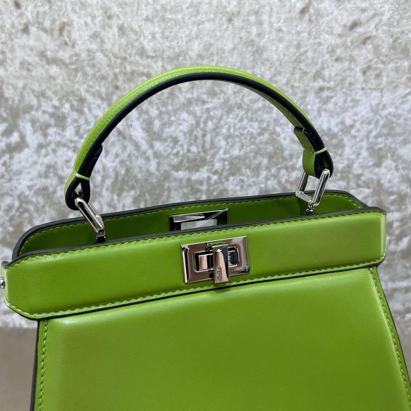 Fendi Peekaboo ISeeU Petite Green F7011