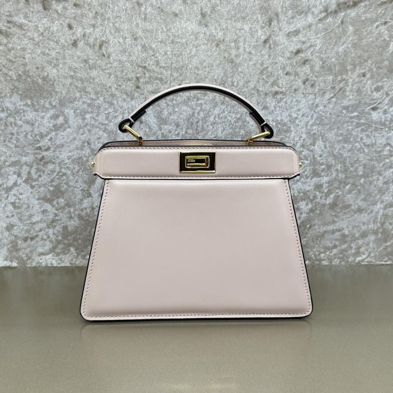 Fendi Peekaboo ISeeU Petite Light Pink F7011