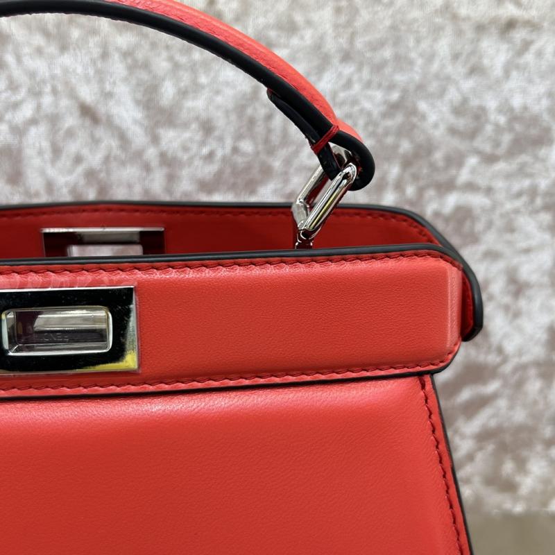 Fendi Peekaboo ISeeU Petite Red F7011