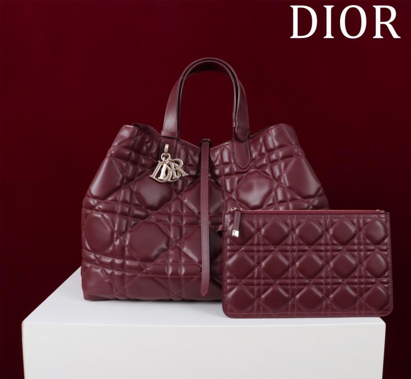 Large Dior Toujours Bag Red M3319