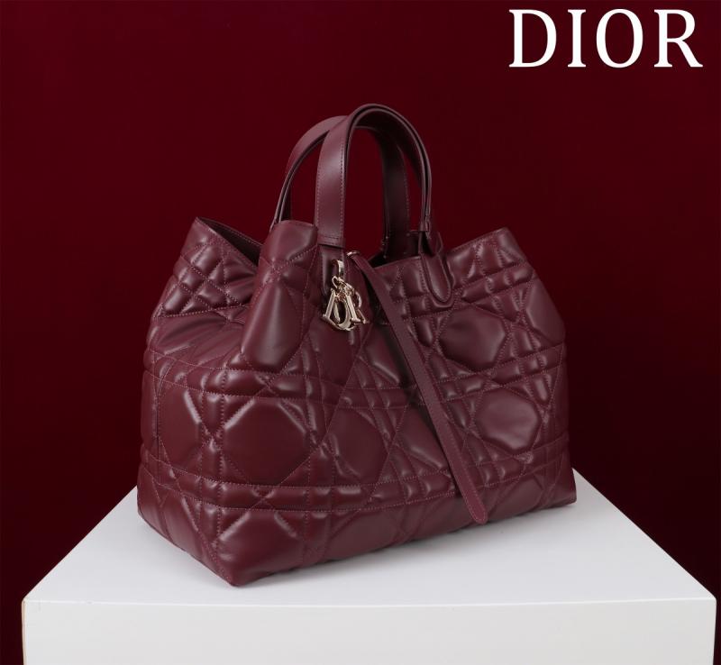 Large Dior Toujours Bag Red M3319