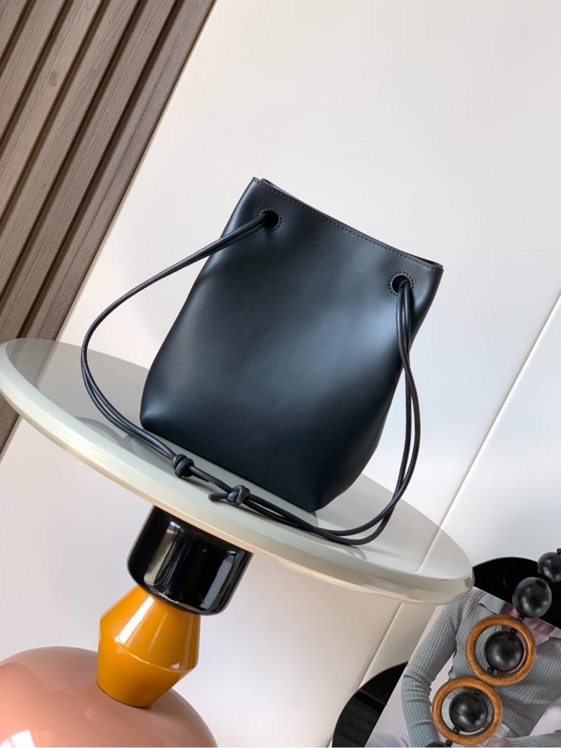 Loewe Pebble Pouch Black LE9092