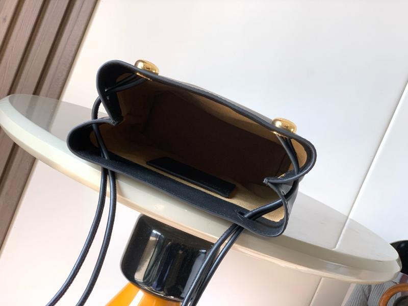 Loewe Pebble Pouch Black LE9092