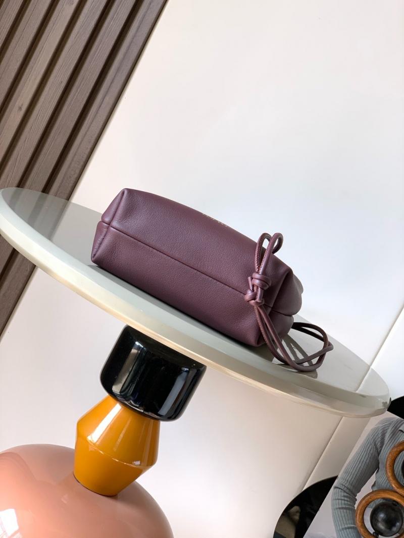 Loewe Pebble Pouch Dark Burgundy LE9092