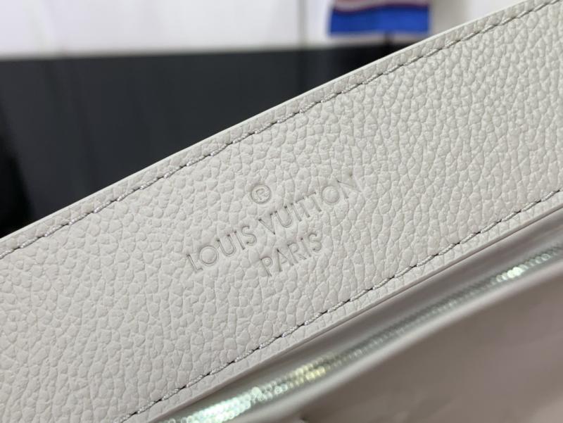 Louis Vuitton CarryAll PM Grey M12917
