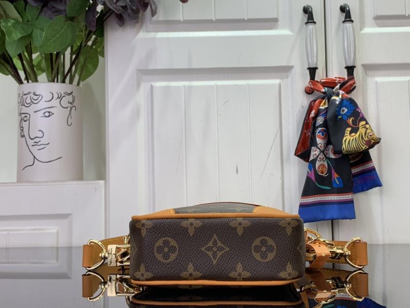 Louis Vuitton Danube M14013