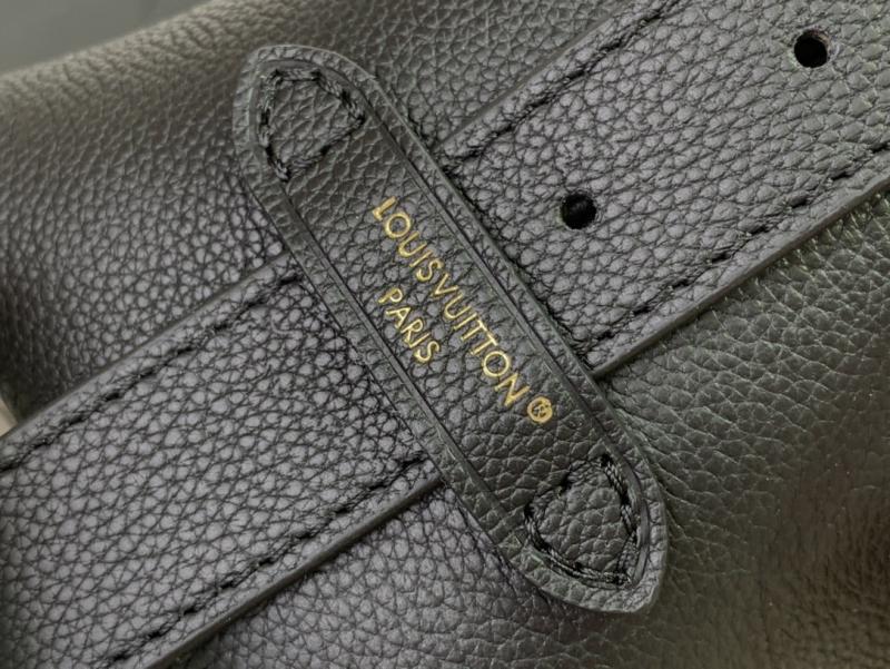 Louis Vuitton Low Key Messenger Black M13148